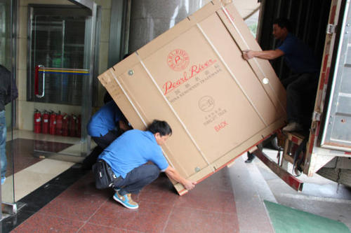 乌审钢琴贵重工艺品无忧运
